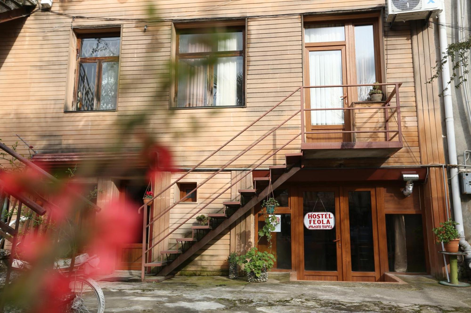 Feola Hostel Kutaisi Exterior photo